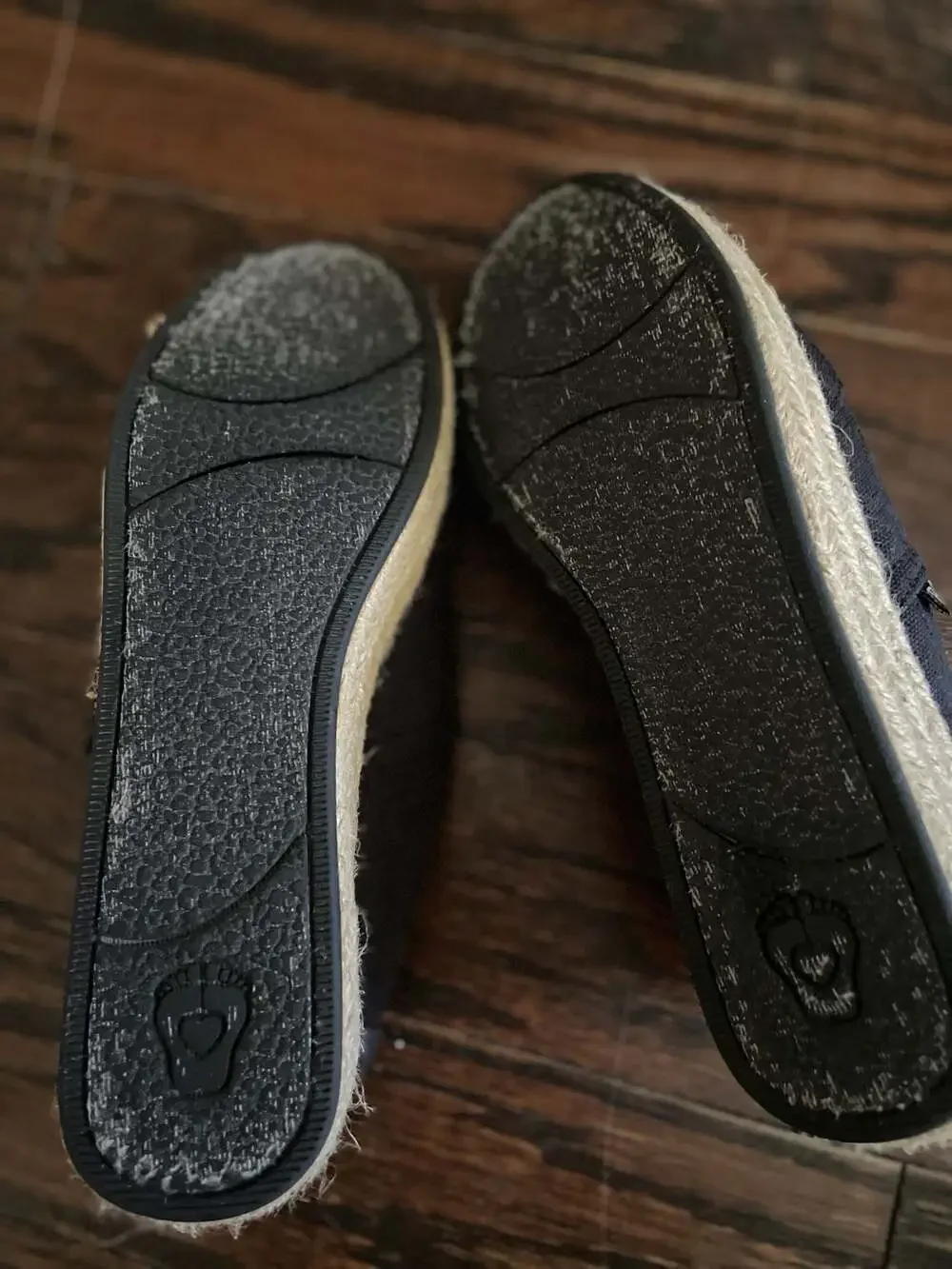 Skechers BOBS  Black Canvas Espadrille Slip On 7 Memory Foam Arch Pillow